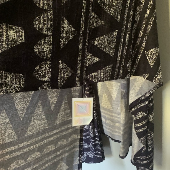 New LuLaRoe Savannah Kaftan Sz L/XL - Picture 3 of 6